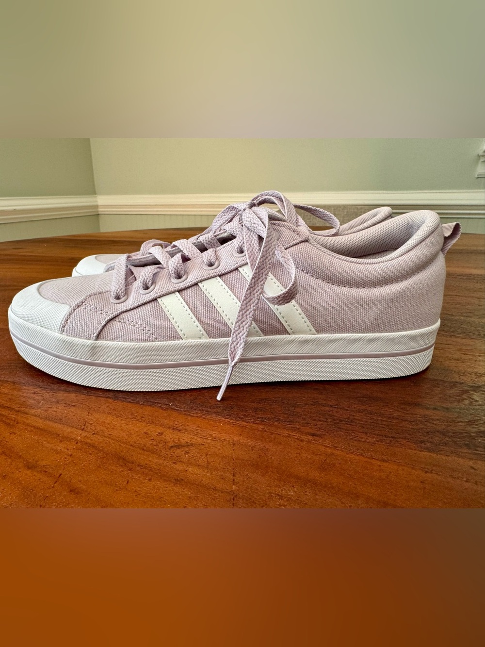 Adidas Neo Bravada Sneakers Athletic Shoes Purple/White Women’s Size 8.5 EUC
